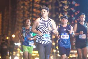 BIB: 40850, 142228, 0356
                            <button type="button" onclick="openModal(18282893)" class="btn btn-primary btn-sm float-right btn-popup" data-toggle="modal" data-target=".modal-high-quality">
                        <i class="fas fa-shopping-cart"></i> Add to Cart
                    </button>
                                            <button type="button" onclick="isThisMe(18282893, true)" class="btn btn-success btn-sm float-right btn-popup btn-isme hidden" data-toggle="tooltip" data-placement="bottom" title="นี่คือรูปของคุณใช่ไหม คลิกที่นี่เพื่อเอาเข้าอัลบั้ม">
                        <i class="fas fa-plus"></i> Add to album
                    </button>
                    <button type="button" onclick="isThisMe(18282893, false)" class="btn btn-warning btn-sm float-right btn-popup btn-isnotme hidden">
                        <i class="fas fa-ban"></i> Remove from album
                    </button>